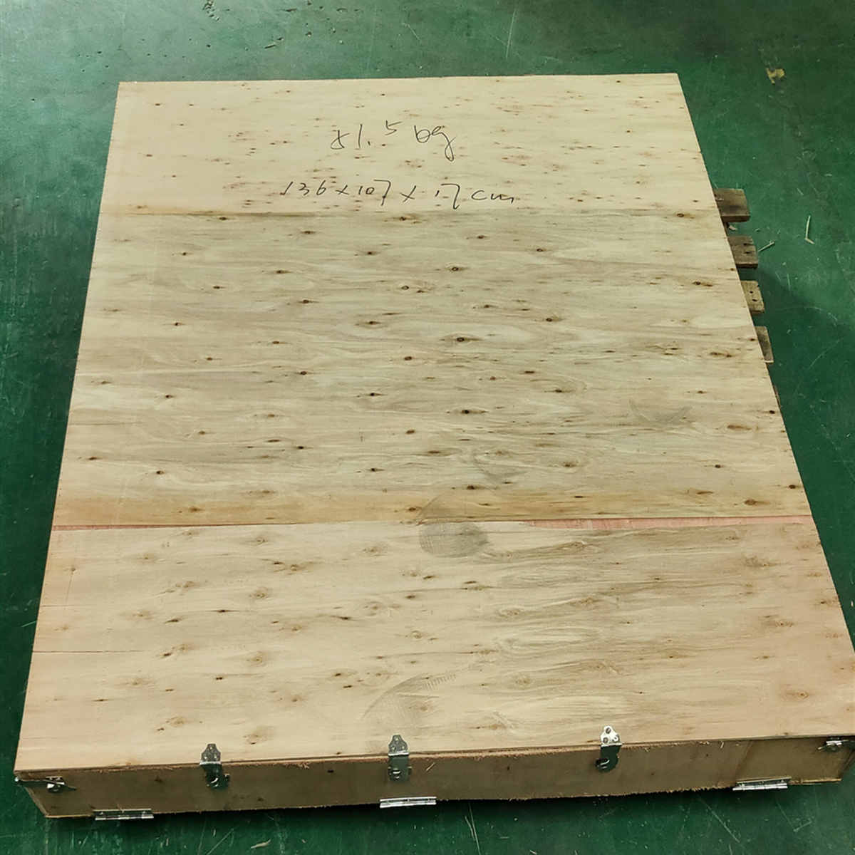 led cross screen
