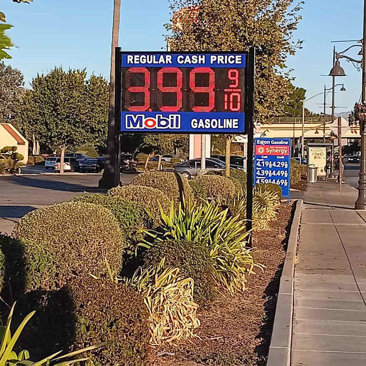 led gas price sign case