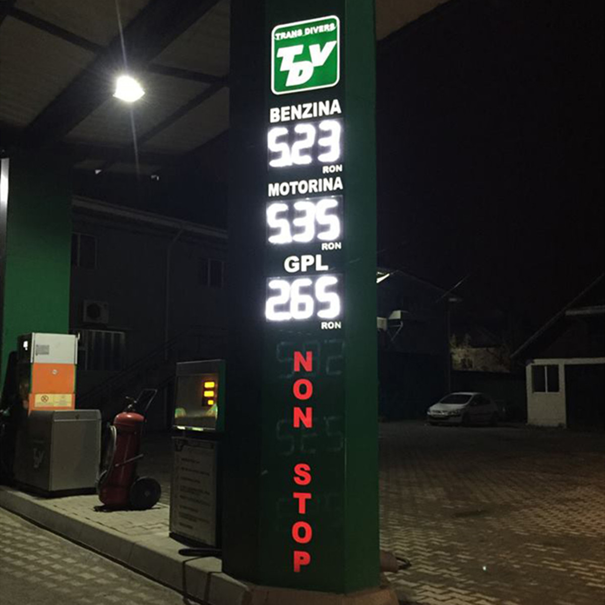 led gas price sign case