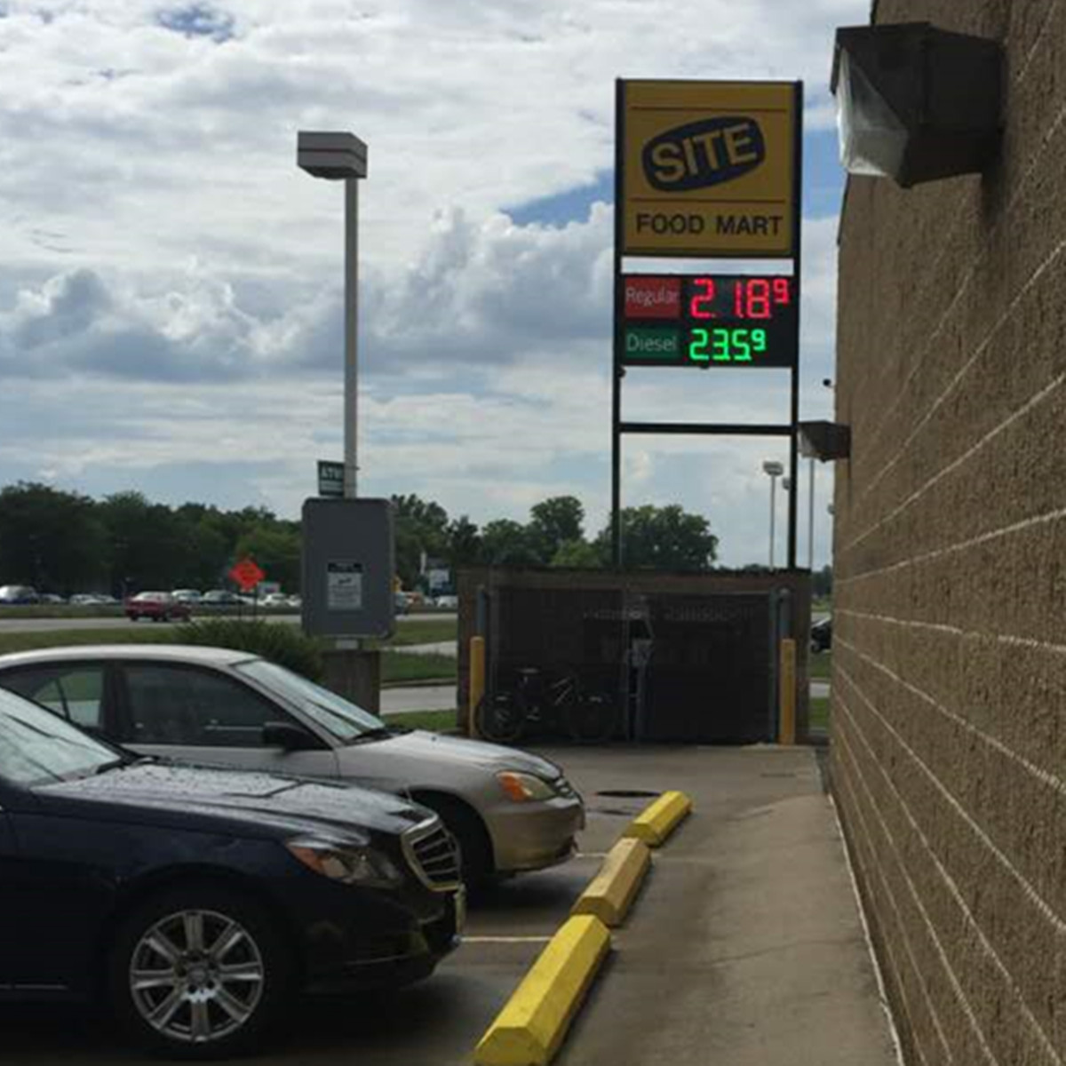 led gas price sign case