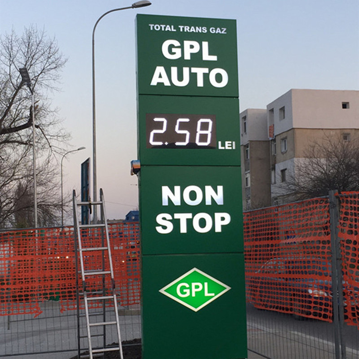led gas price sign case